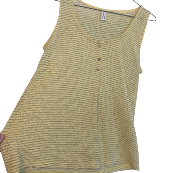 Woman’s Only Brand yellow sleeveless tank - Picture 5 of 6